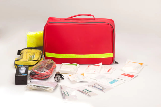 Bolso de primeros auxilios de color rojo Compacto ligero y lleno de suministros esenciales Bolso de primeros auxilios Bolso médico