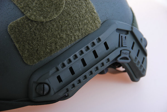 Buena ventilación casco militar táctico con material de aramida