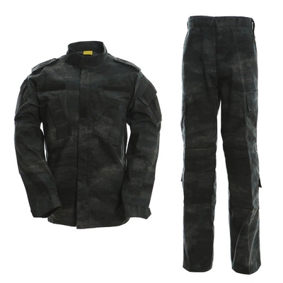 Un buen uniforme militar de ventilación.