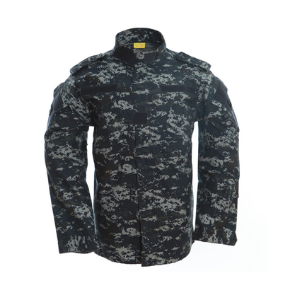 Un uniforme militar de buena ventilación... uniforme de camuflaje de la UAC, uniforme de combate.