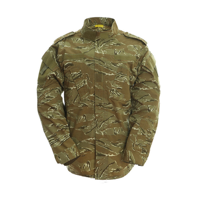 Unidad de aire acondicionado, uniforme de combate.