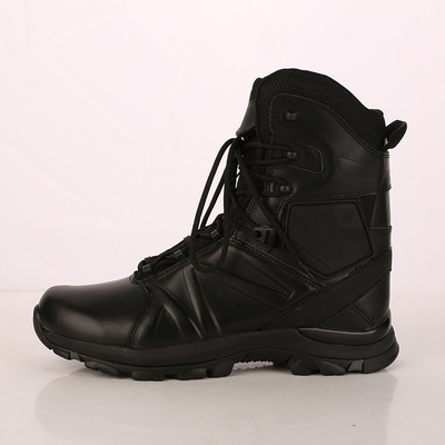Botas de combate de cuero aislado de media pantorrilla