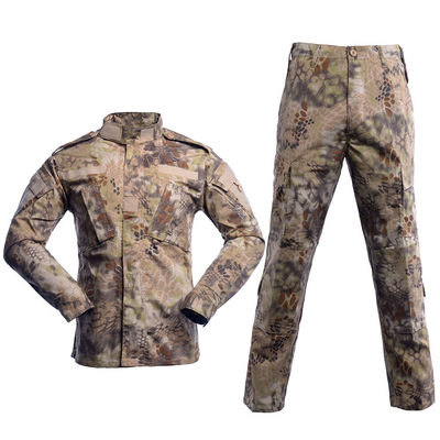 Unidad de aire acondicionado, uniforme de combate.