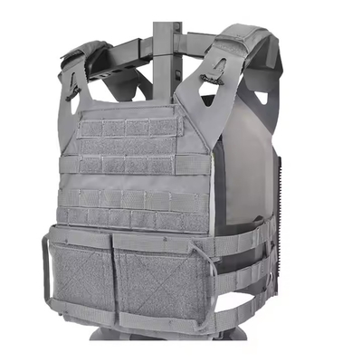 Vestido táctico para protección al aire libre
