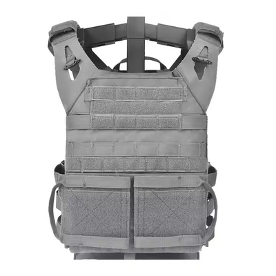 Vestido táctico para protección al aire libre