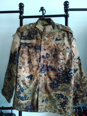Fuente uniforme del ejército de China Xinxing de la ropa del camuflaje táctico militar chino del ACU