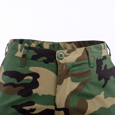 Camuflaje impermeable táctico tejido del arbolado del OEM de los pantalones cortos de los militares